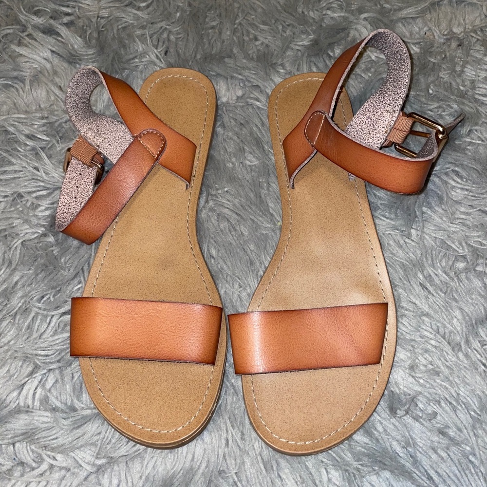 Brown sandals!